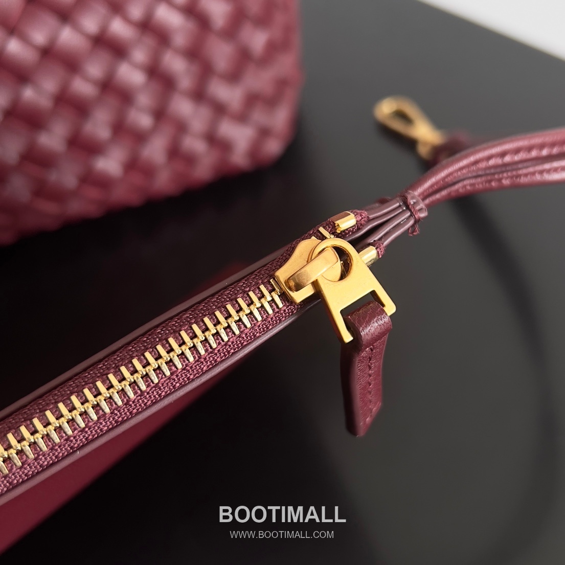 Bottega Veneta Cabat Intrecciato Nappa Leather Tote Bag 보테가베네타 카바 인트레치아토 나파 토트백 48cm 9