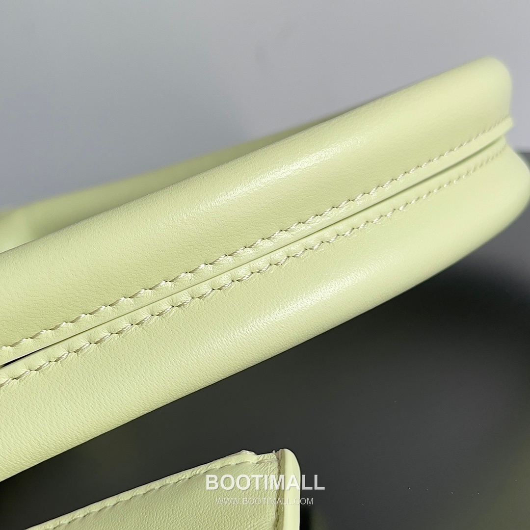 Bottega Veneta Cabat Intrecciato Nappa Leather Tote Bag 보테가베네타 카바 인트레치아토 나파 토트백 48cm 7