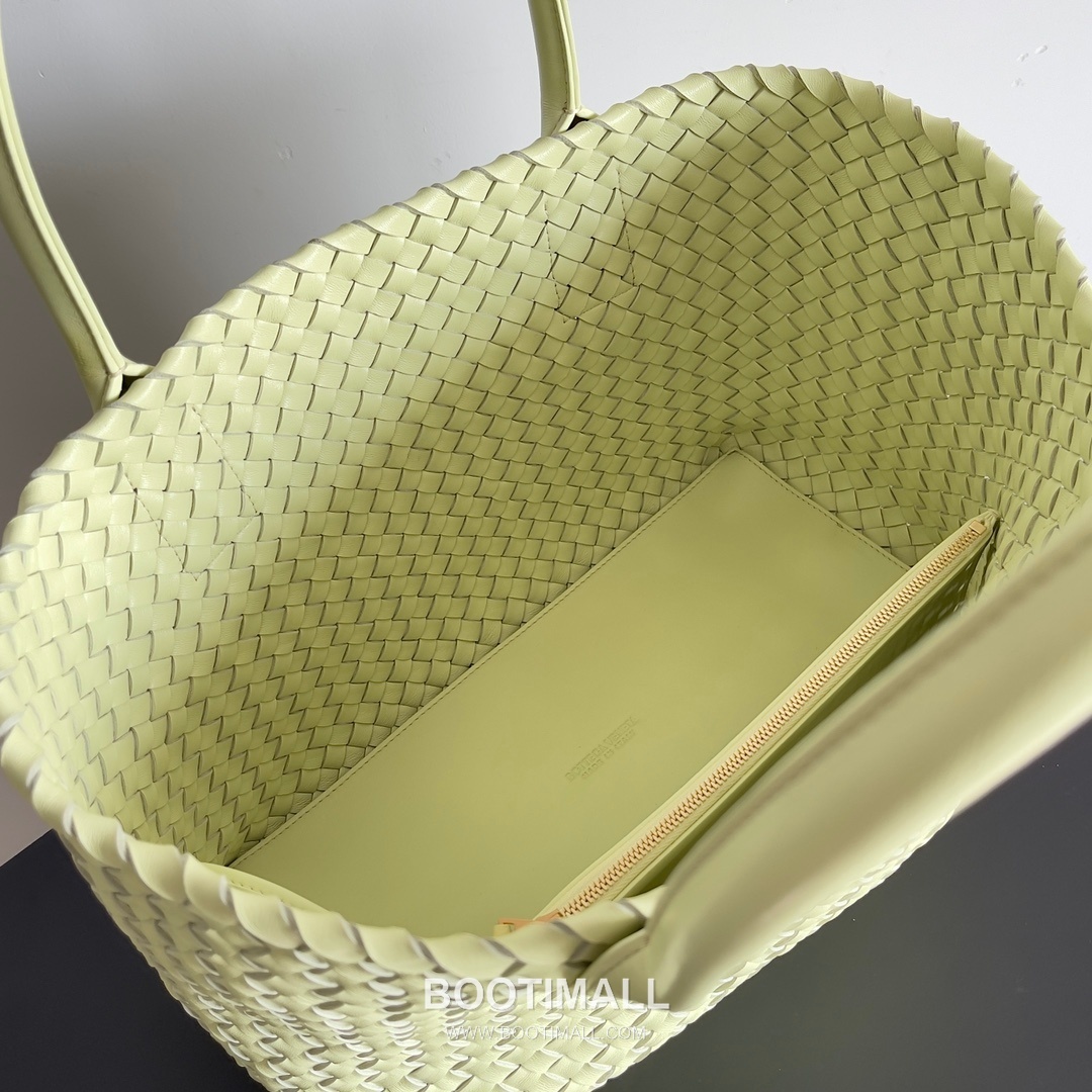 Bottega Veneta Cabat Intrecciato Nappa Leather Tote Bag 보테가베네타 카바 인트레치아토 나파 토트백 48cm 8