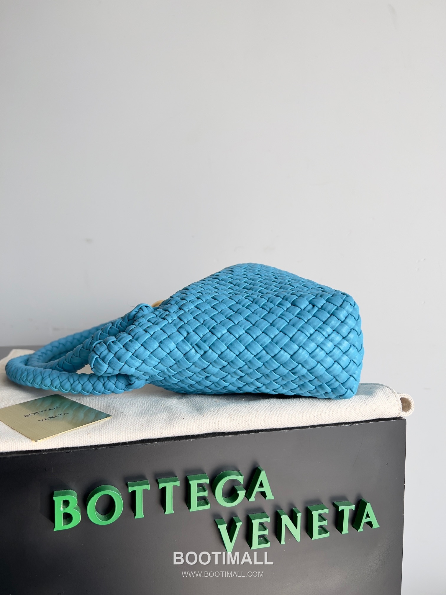Bottega Veneta Tosca Intrecciato Nappa Leather Shoulder Bag 보테가베네타 토스카 인트레치아토 나파 숄더백 27cm 2
