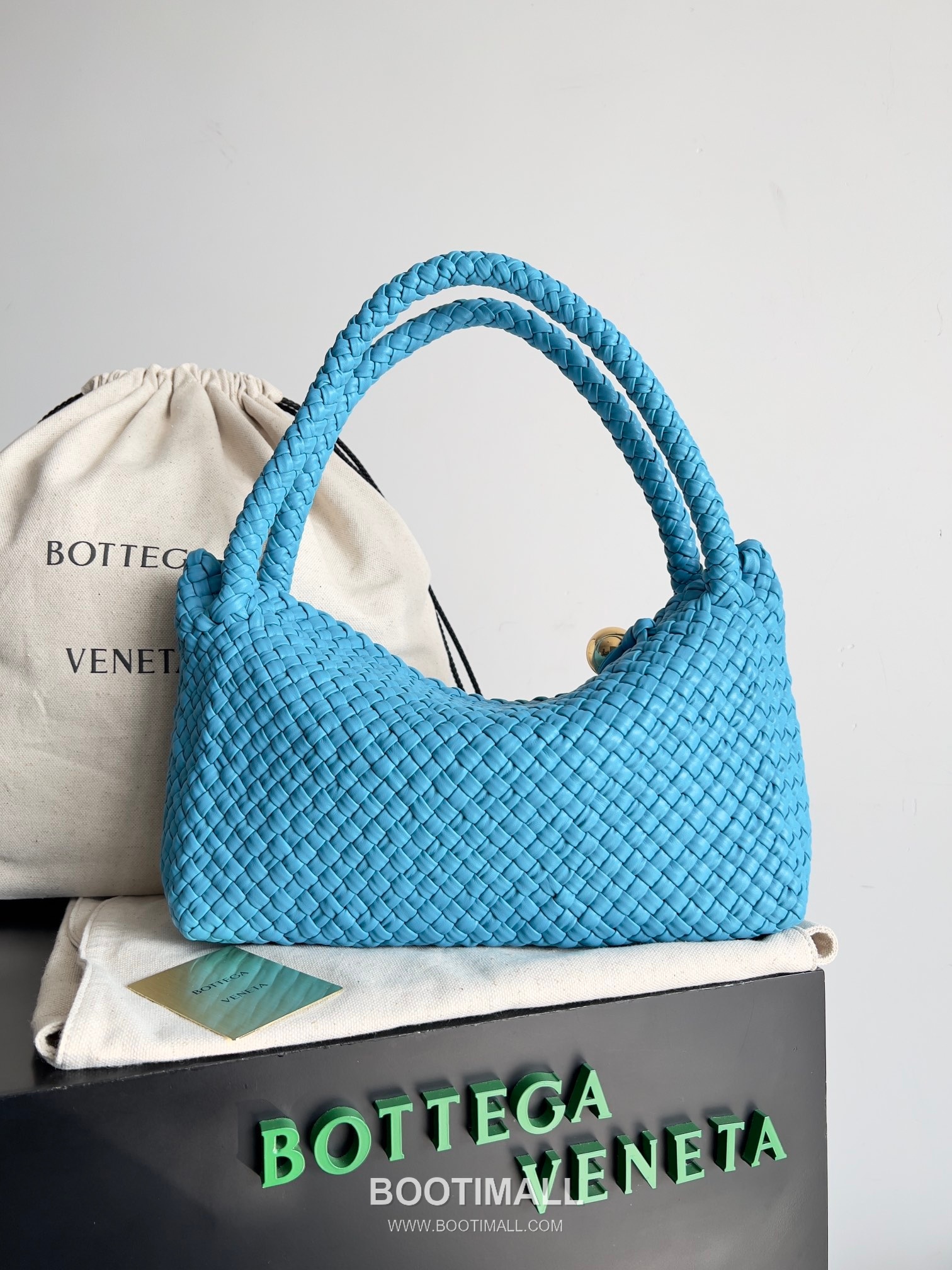 Bottega Veneta Tosca Intrecciato Nappa Leather Shoulder Bag 보테가베네타 토스카 인트레치아토 나파 숄더백 27cm 3