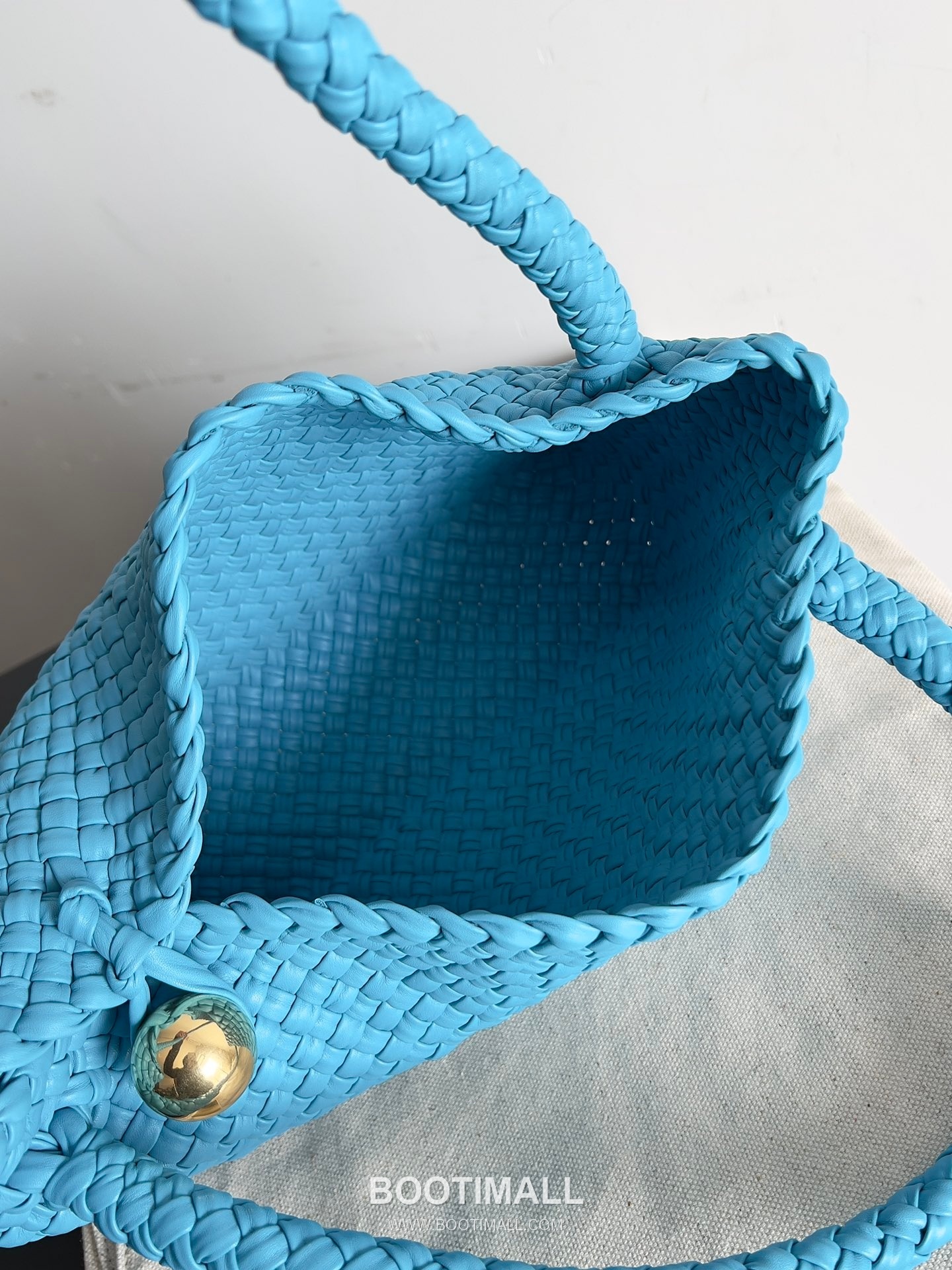 Bottega Veneta Tosca Intrecciato Nappa Leather Shoulder Bag 보테가베네타 토스카 인트레치아토 나파 숄더백 27cm 7
