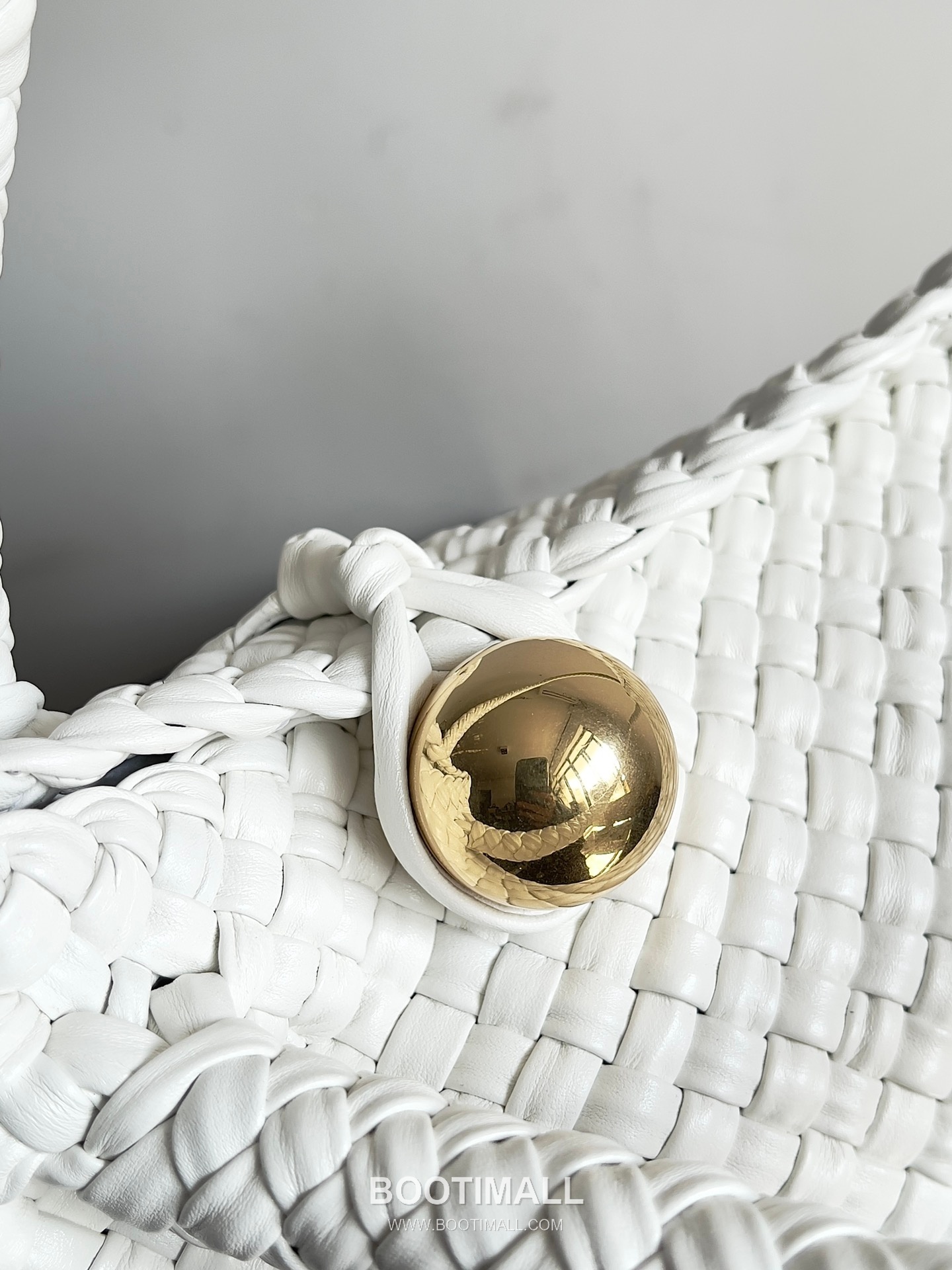 Bottega Veneta Tosca Intrecciato Nappa Leather Shoulder Bag 보테가베네타 토스카 인트레치아토 나파 숄더백 27cm 5