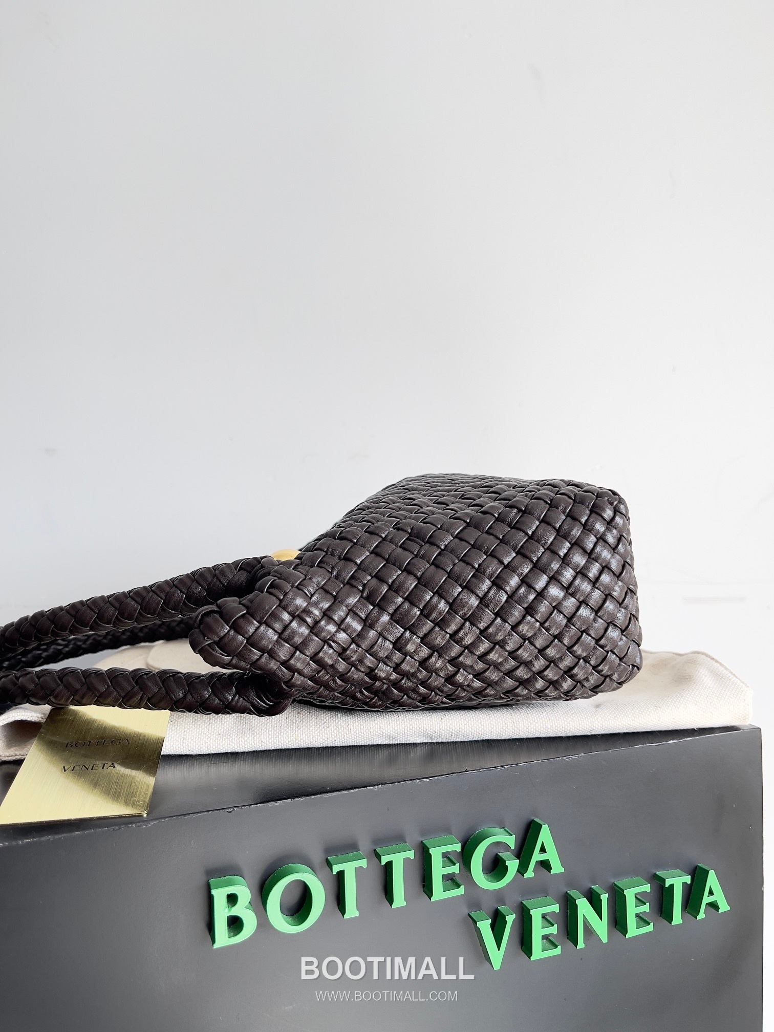 Bottega Veneta Tosca Intrecciato Nappa Leather Shoulder Bag 보테가베네타 토스카 인트레치아토 나파 숄더백 27cm 2