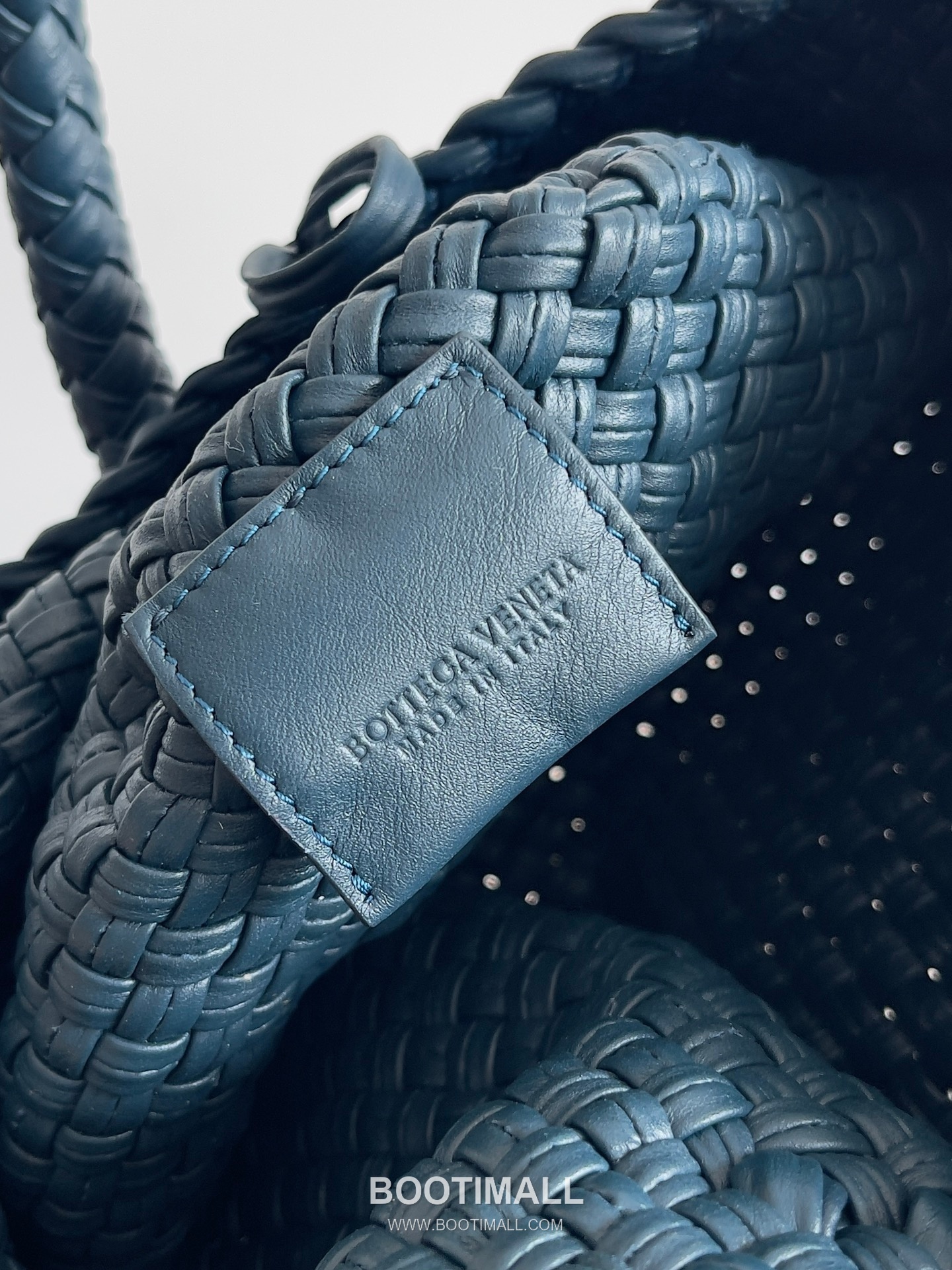 Bottega Veneta Tosca Intrecciato Nappa Leather Shoulder Bag 보테가베네타 토스카 인트레치아토 나파 숄더백 27cm 8