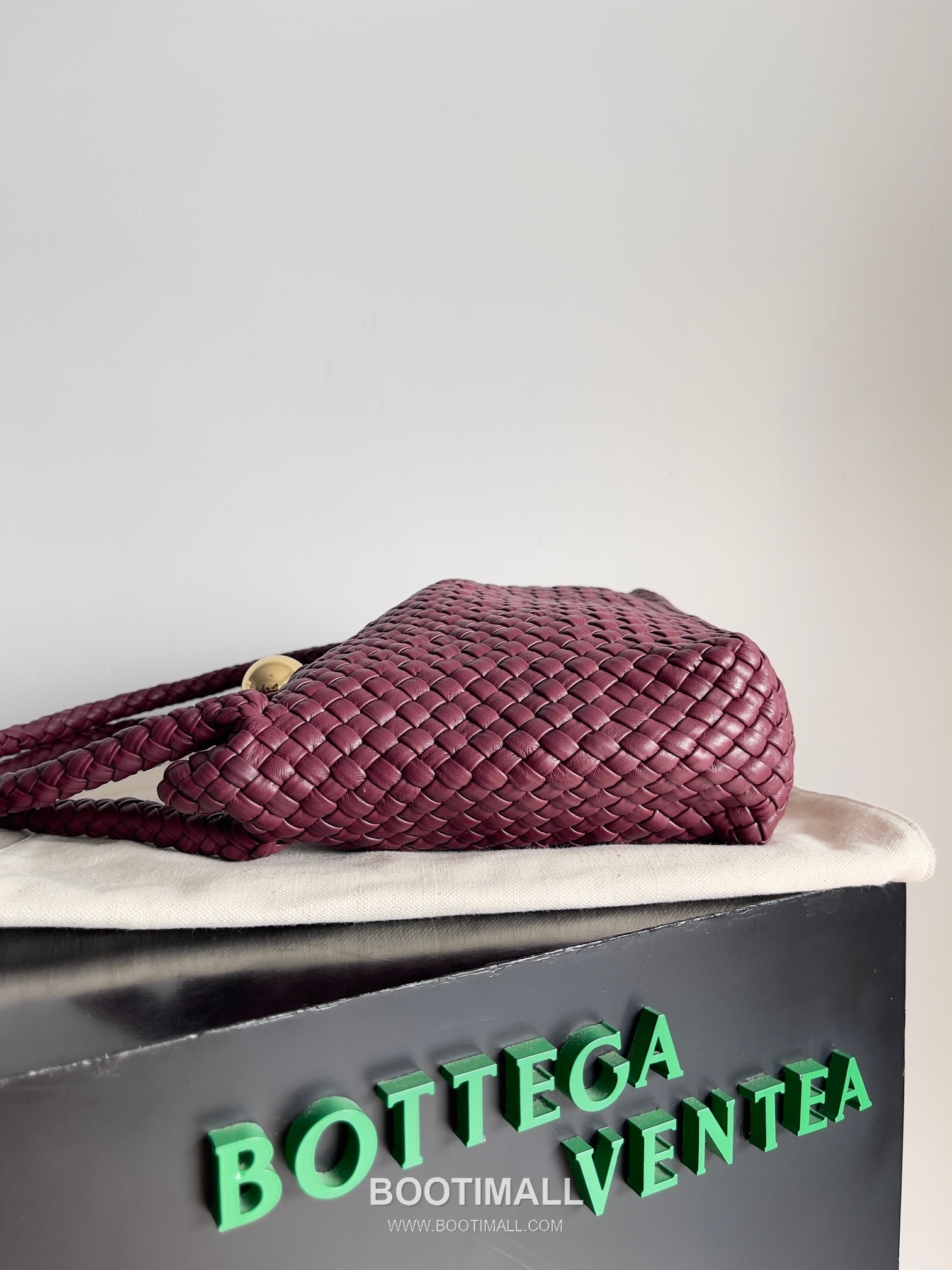 Bottega Veneta Tosca Intrecciato Nappa Leather Shoulder Bag 보테가베네타 토스카 인트레치아토 나파 숄더백 27cm 2