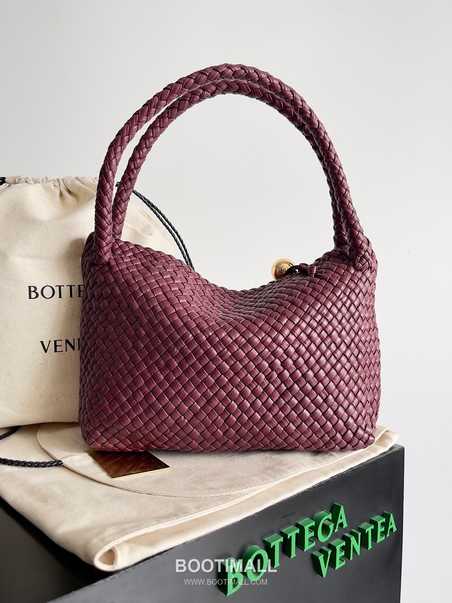 Bottega Veneta Tosca Intrecciato Nappa Leather Shoulder Bag 보테가베네타 토스카 인트레치아토 나파 숄더백 27cm 3