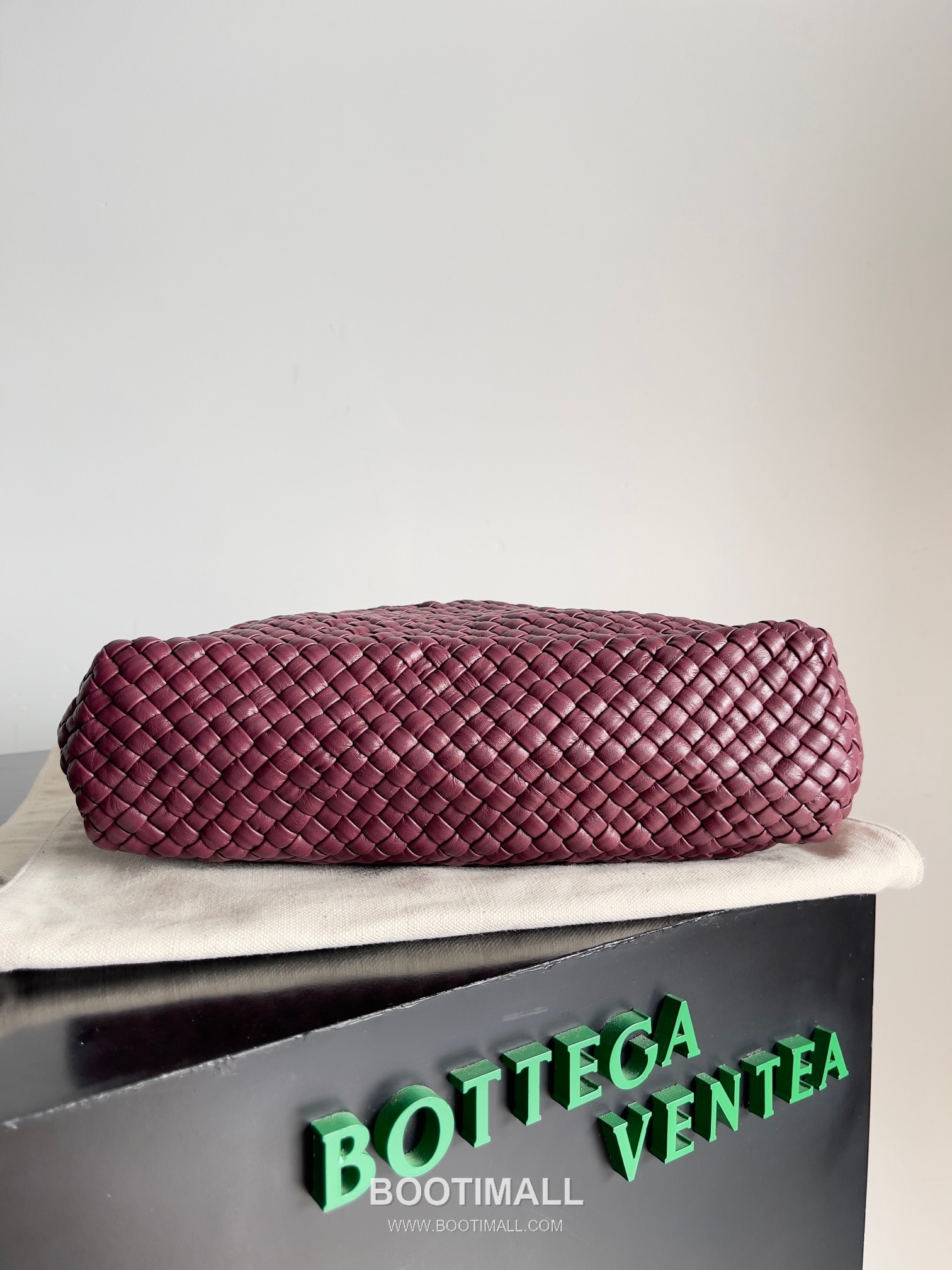 Bottega Veneta Tosca Intrecciato Nappa Leather Shoulder Bag 보테가베네타 토스카 인트레치아토 나파 숄더백 27cm 4