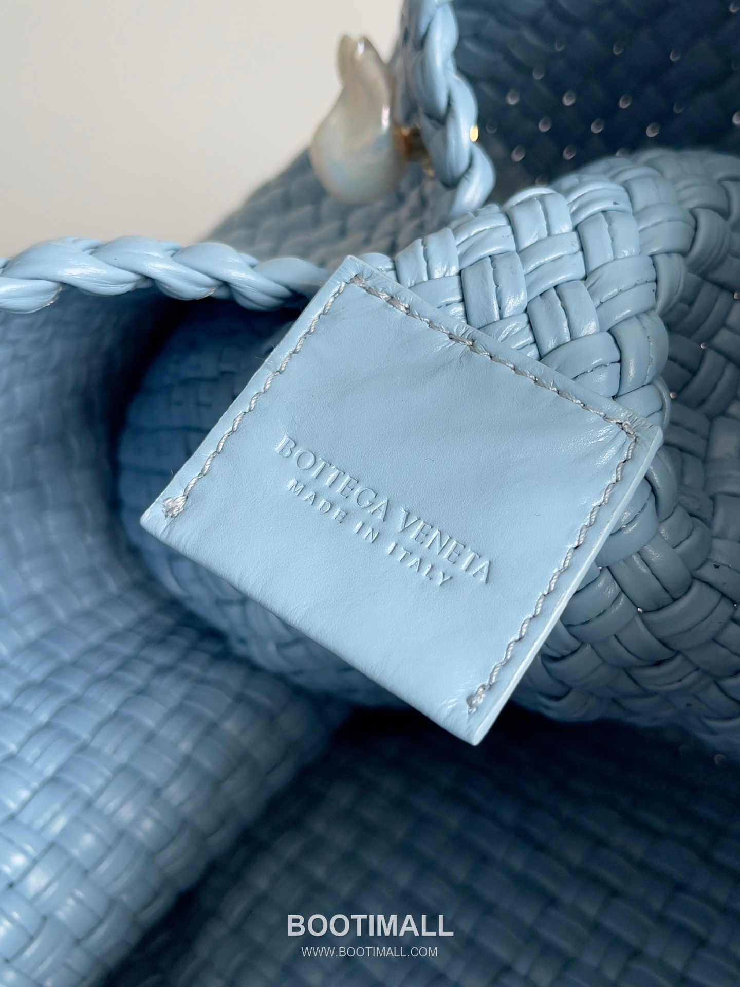 Bottega Veneta Tosca Intrecciato Nappa Leather Shoulder Bag 보테가베네타 토스카 인트레치아토 나파 숄더백 27cm 9