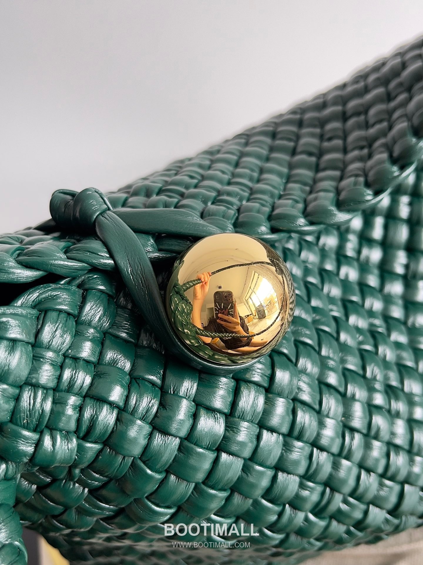 Bottega Veneta TOSCA Woven Shoulder Bag 보테가 베네타 TOSCA 우븐 숄더백 27cm 11