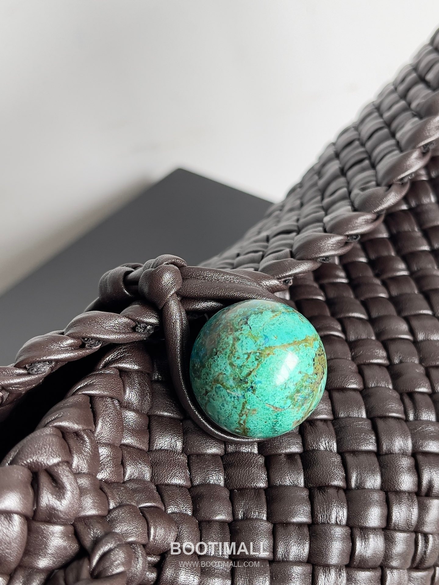 Bottega Veneta Tosca Intrecciato Nappa Leather Shoulder Bag 보테가베네타 토스카 인트레치아토 나파 숄더백 27cm 5