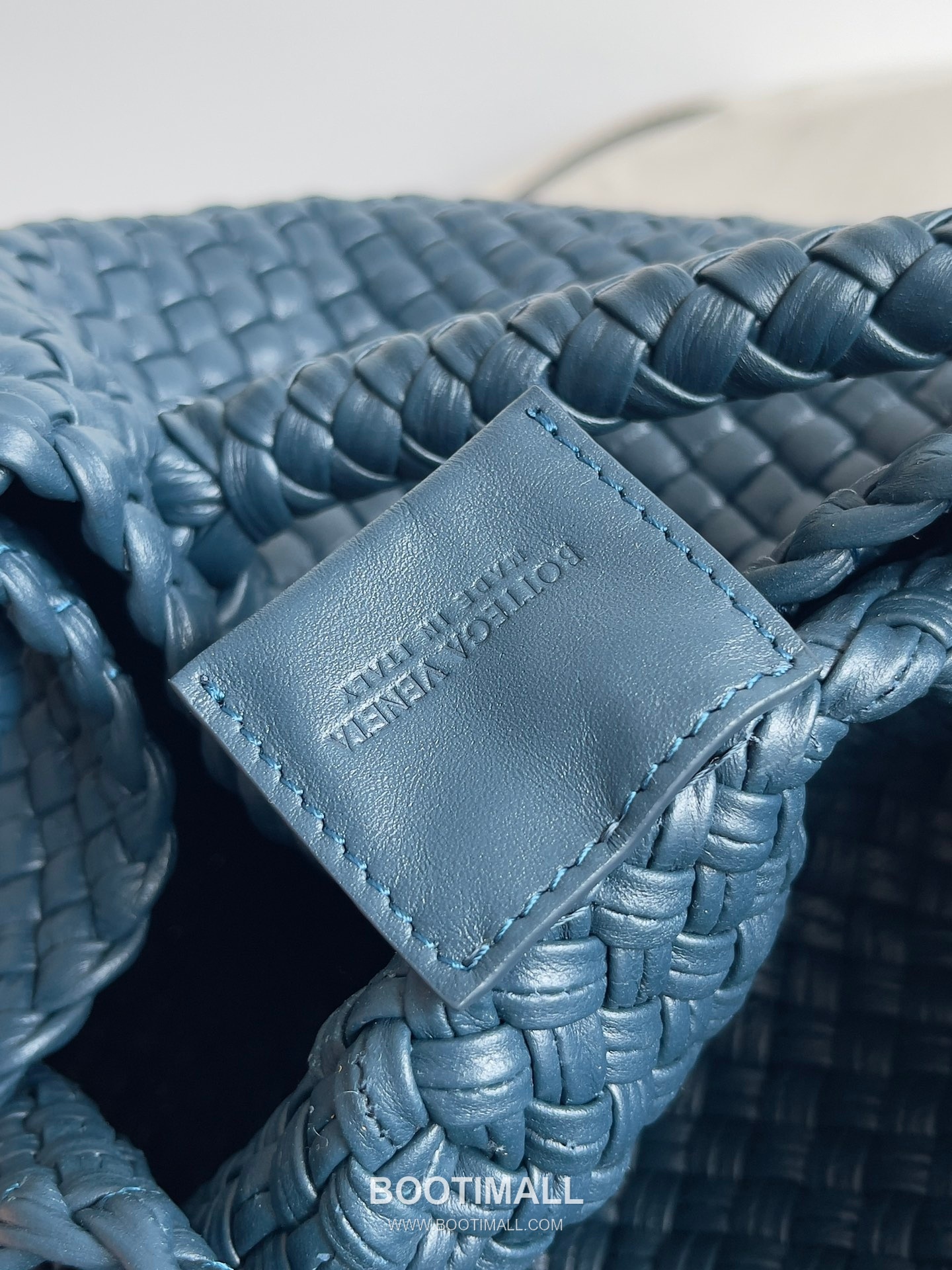 Bottega Veneta Tosca Intrecciato Nappa Leather Shoulder Bag 보테가베네타 토스카 인트레치아토 나파 숄더백 27cm 7