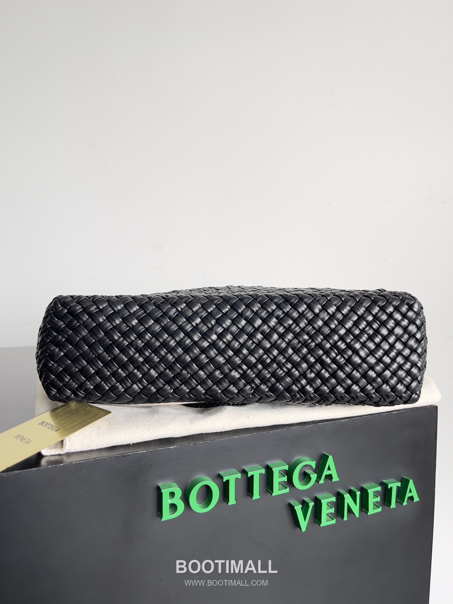 Bottega Veneta Tosca Intrecciato Nappa Leather Shoulder Bag 보테가베네타 토스카 인트레치아토 나파 숄더백 27cm 4