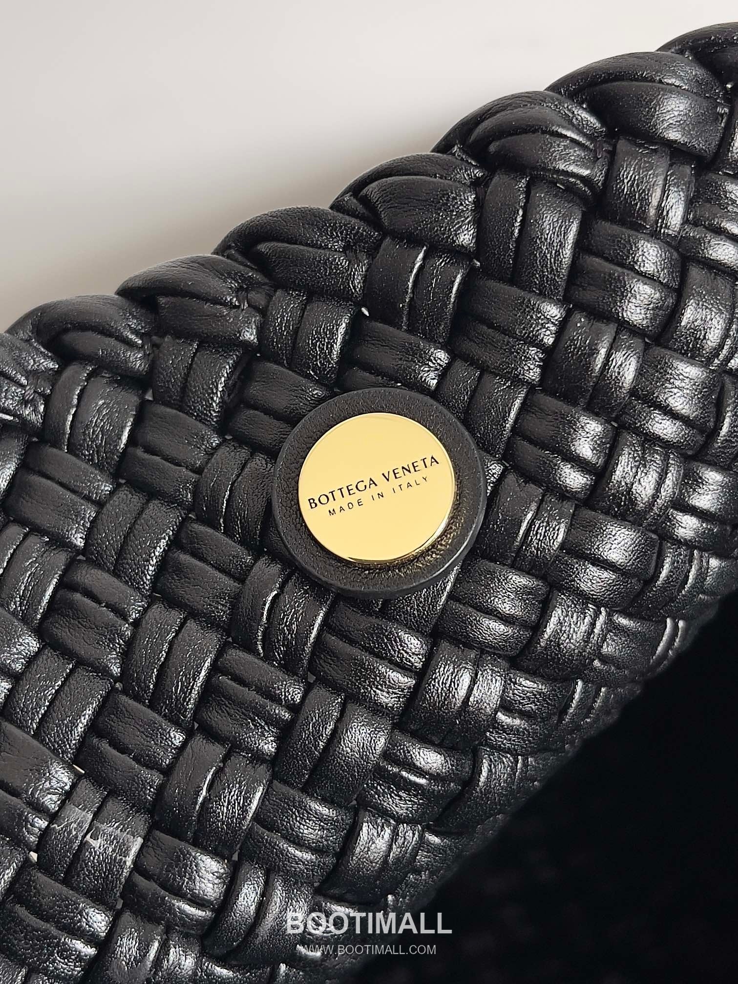 Bottega Veneta Tosca Intrecciato Nappa Leather Shoulder Bag 보테가베네타 토스카 인트레치아토 나파 숄더백 27cm 6