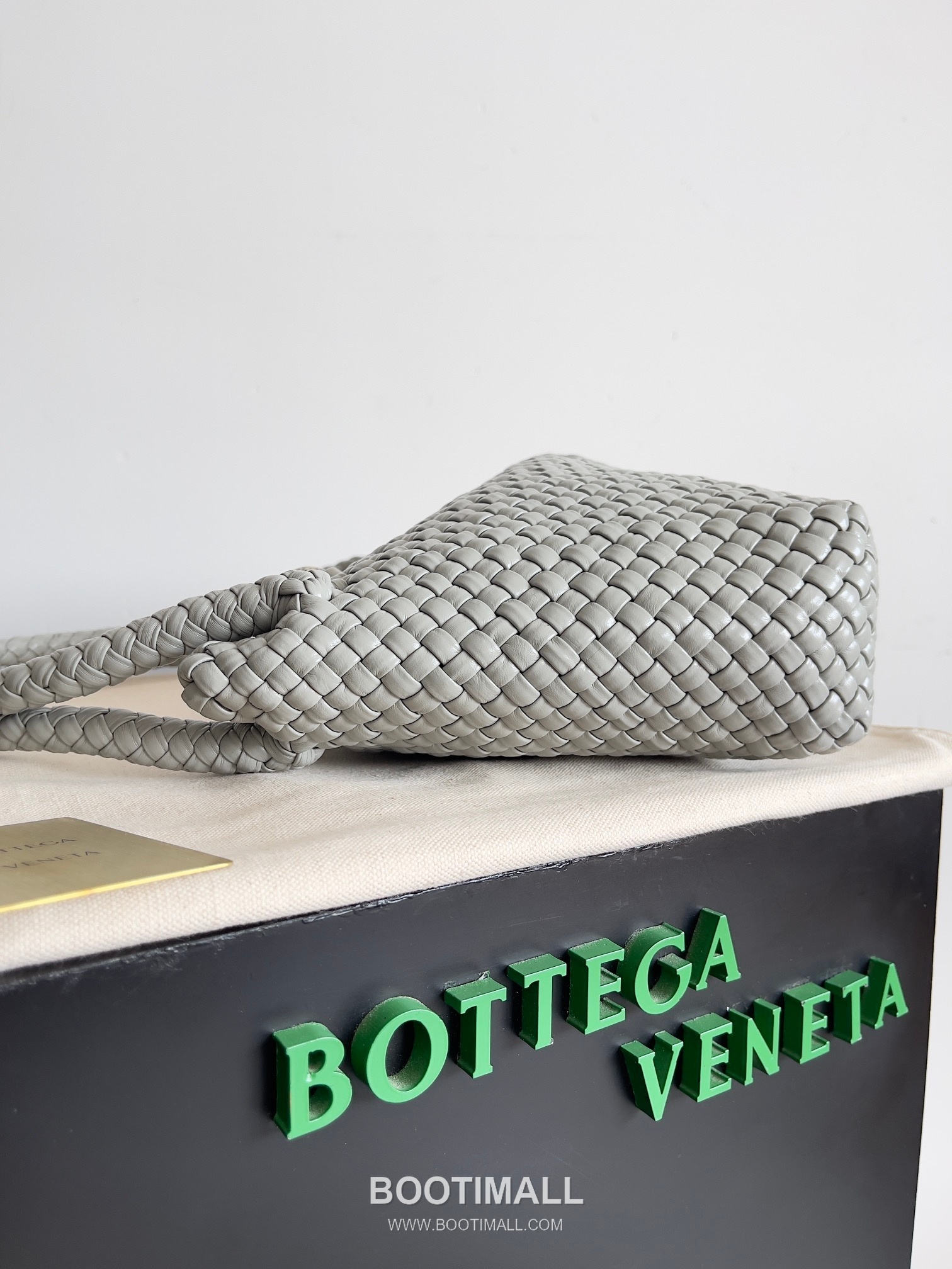 Bottega Veneta Tosca Intrecciato Nappa Leather Shoulder Bag 보테가베네타 토스카 인트레치아토 나파 숄더백 27cm 2