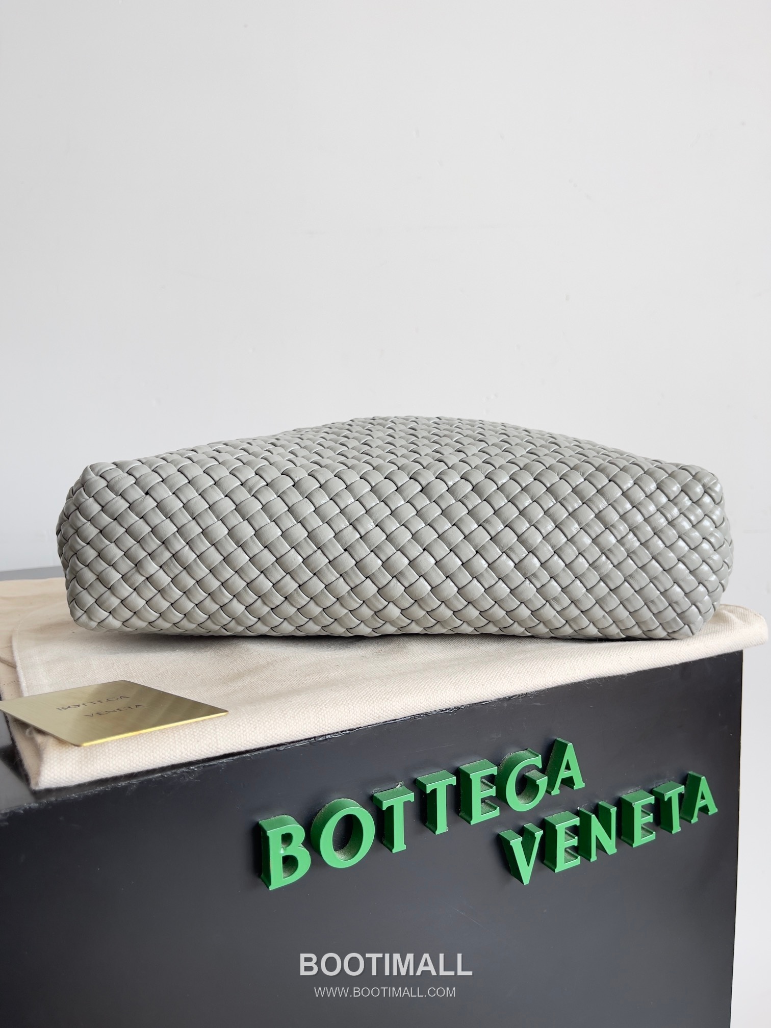 Bottega Veneta Tosca Intrecciato Nappa Leather Shoulder Bag 보테가베네타 토스카 인트레치아토 나파 숄더백 27cm 4