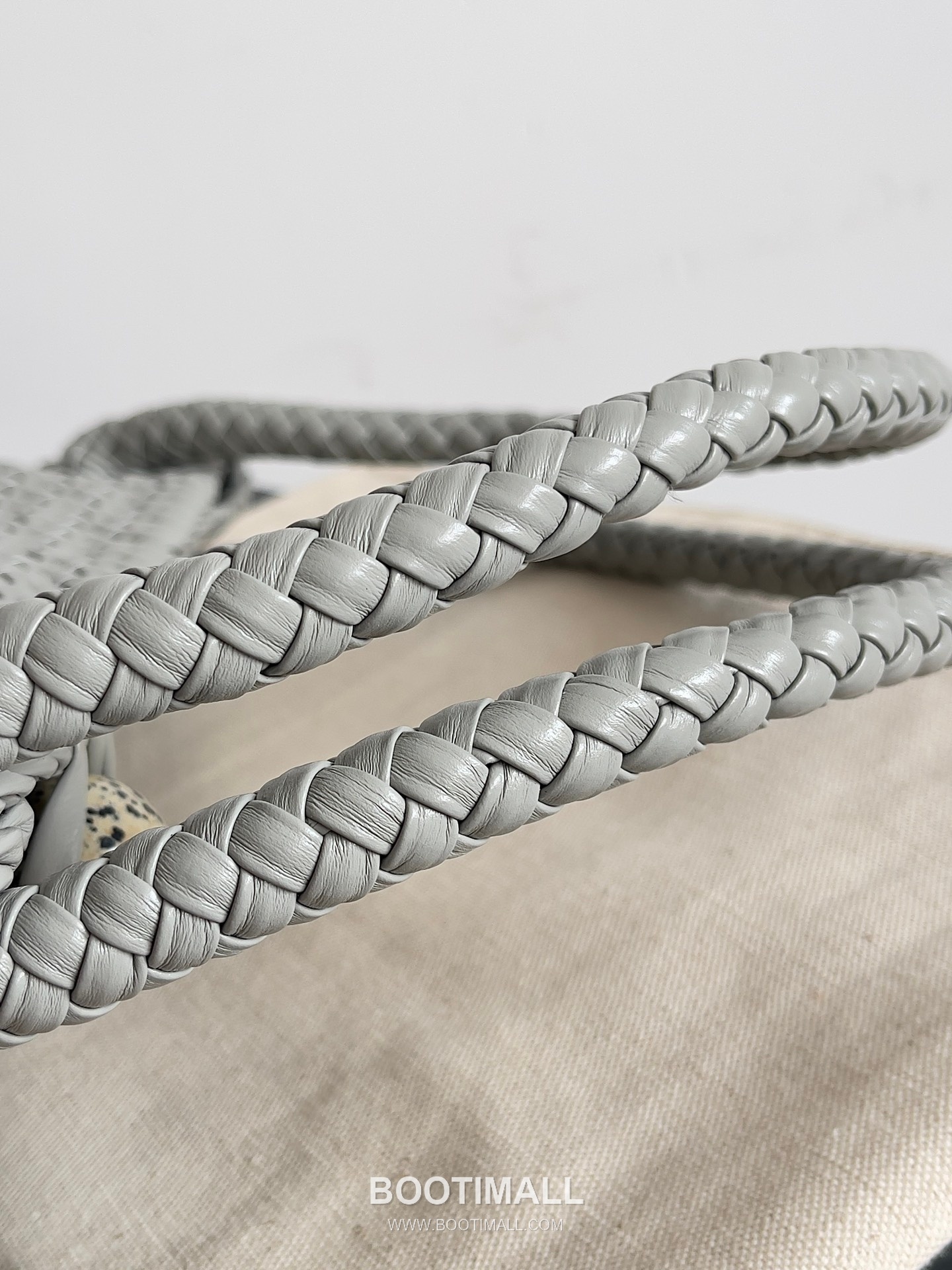 Bottega Veneta Tosca Intrecciato Nappa Leather Shoulder Bag 보테가베네타 토스카 인트레치아토 나파 숄더백 27cm 5