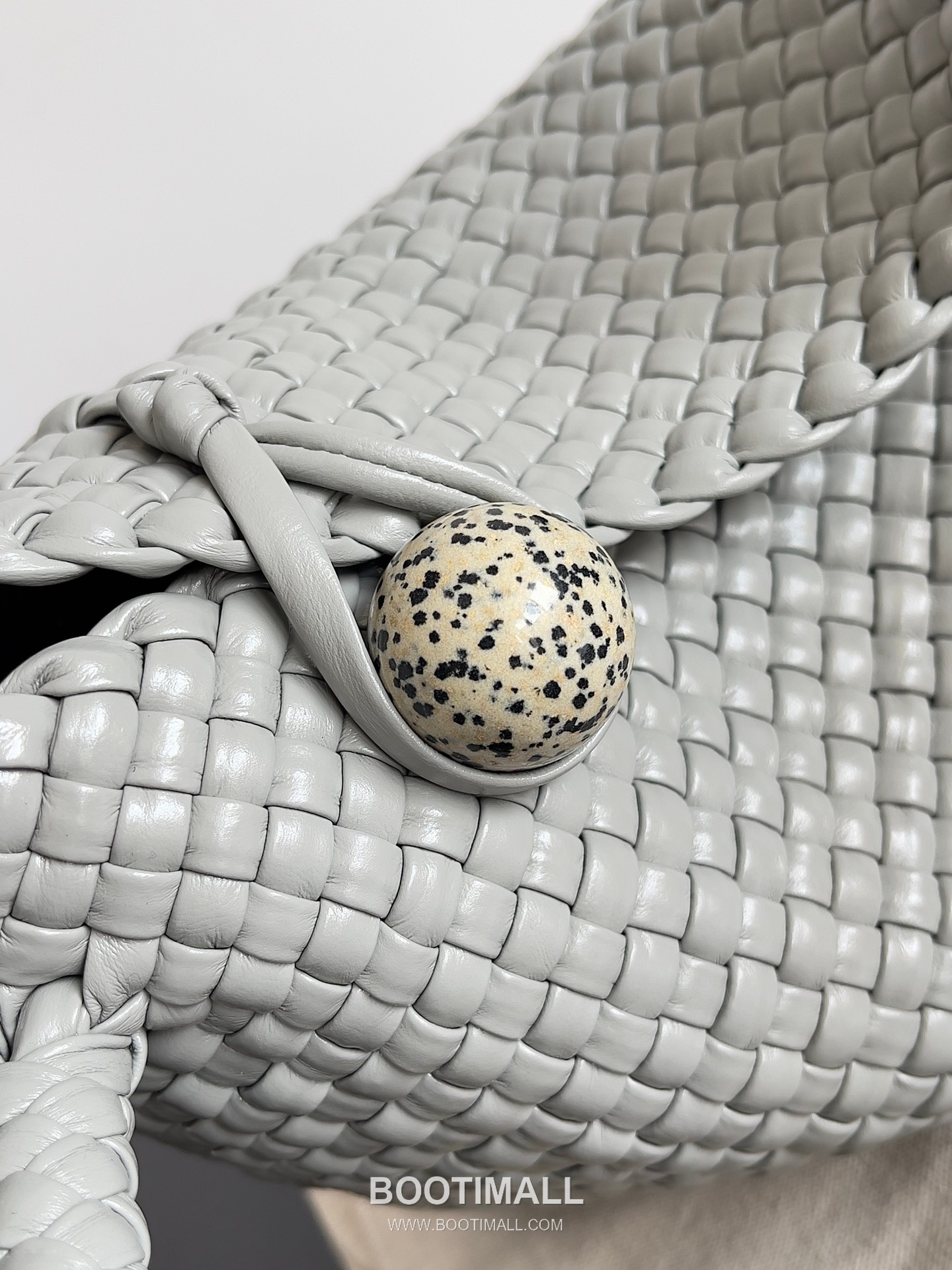 Bottega Veneta Tosca Intrecciato Nappa Leather Shoulder Bag 보테가베네타 토스카 인트레치아토 나파 숄더백 27cm 6