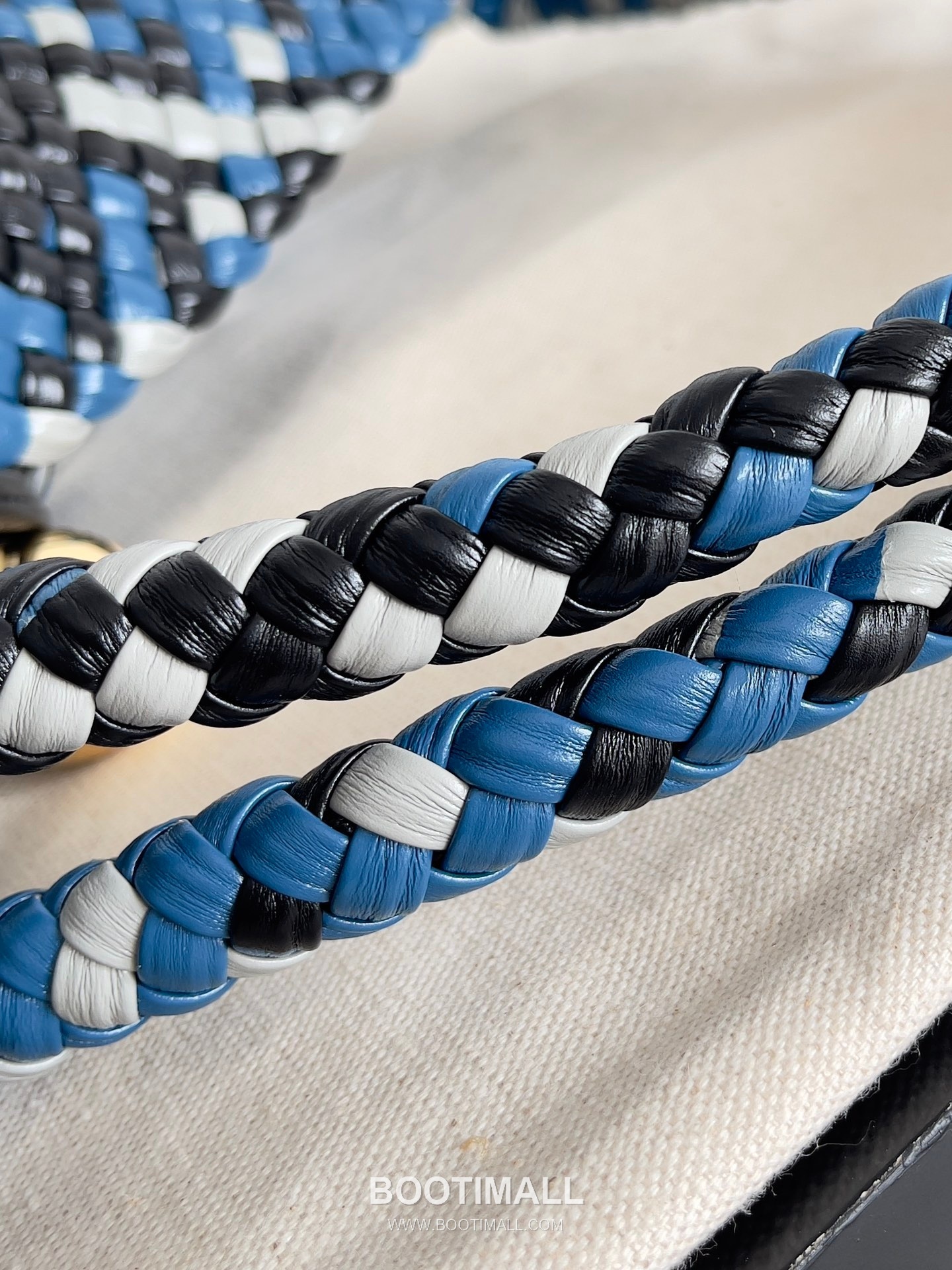 Bottega Veneta Tosca Intrecciato Nappa Leather Shoulder Bag 보테가베네타 토스카 인트레치아토 나파 숄더백 27cm 5