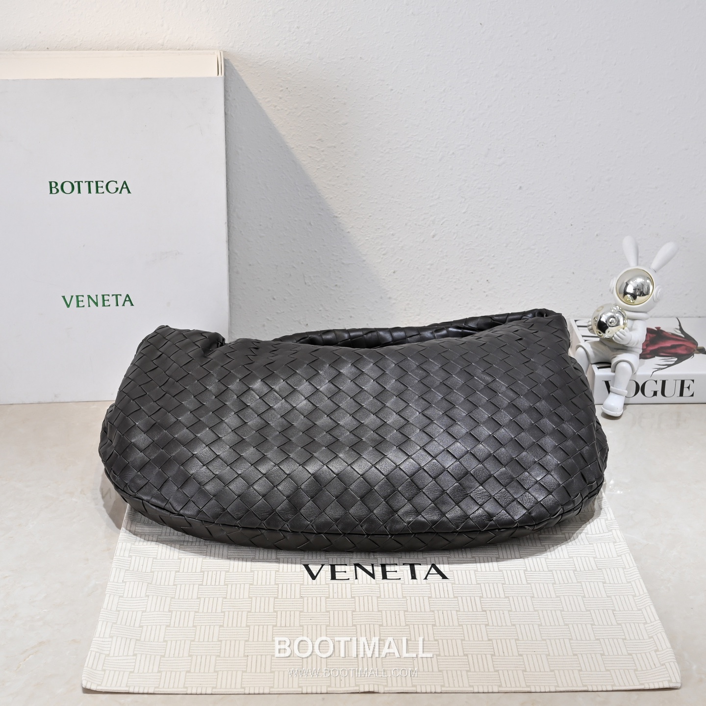 Bottega Veneta Jodie Intrecciato Nappa Leather Large Hobo Bag 보테가베네타 조디 인트레치아토 나파 라지 호보백 54cm 4