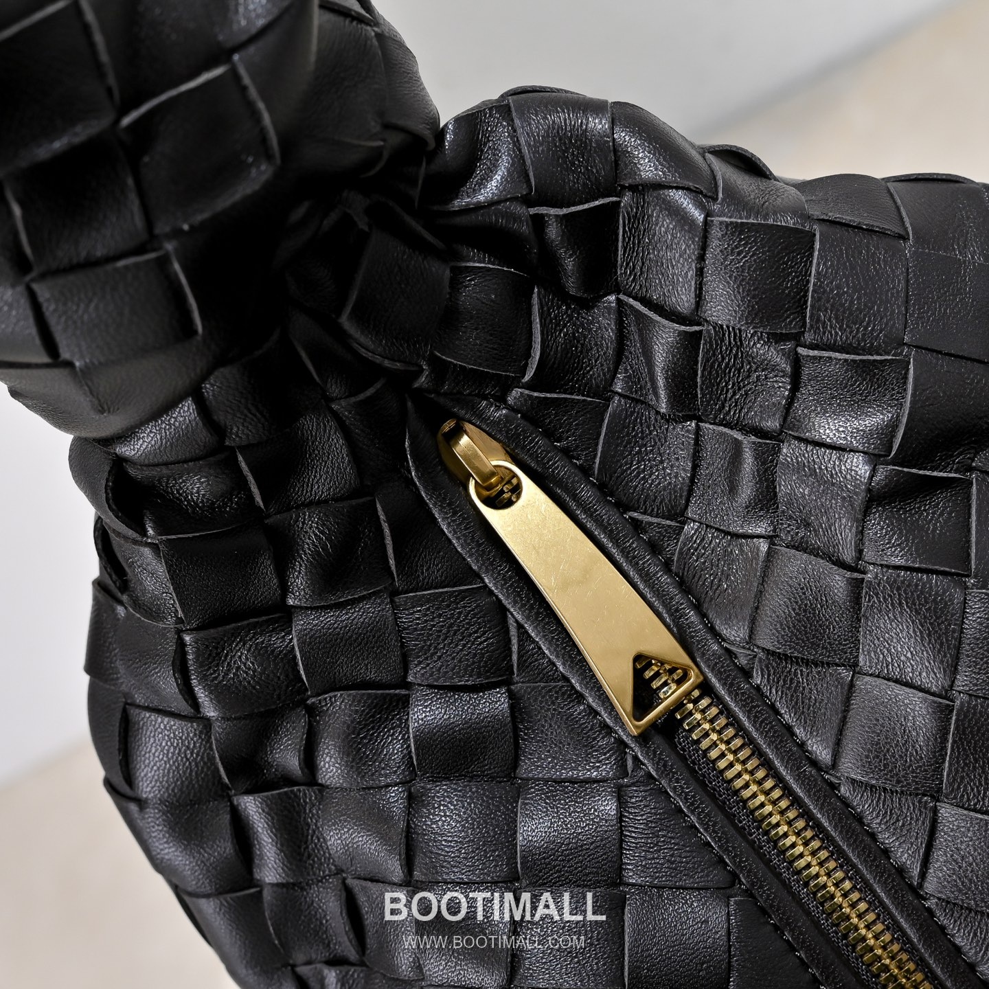 Bottega Veneta Jodie Intrecciato Nappa Leather Large Hobo Bag 보테가베네타 조디 인트레치아토 나파 라지 호보백 54cm 6