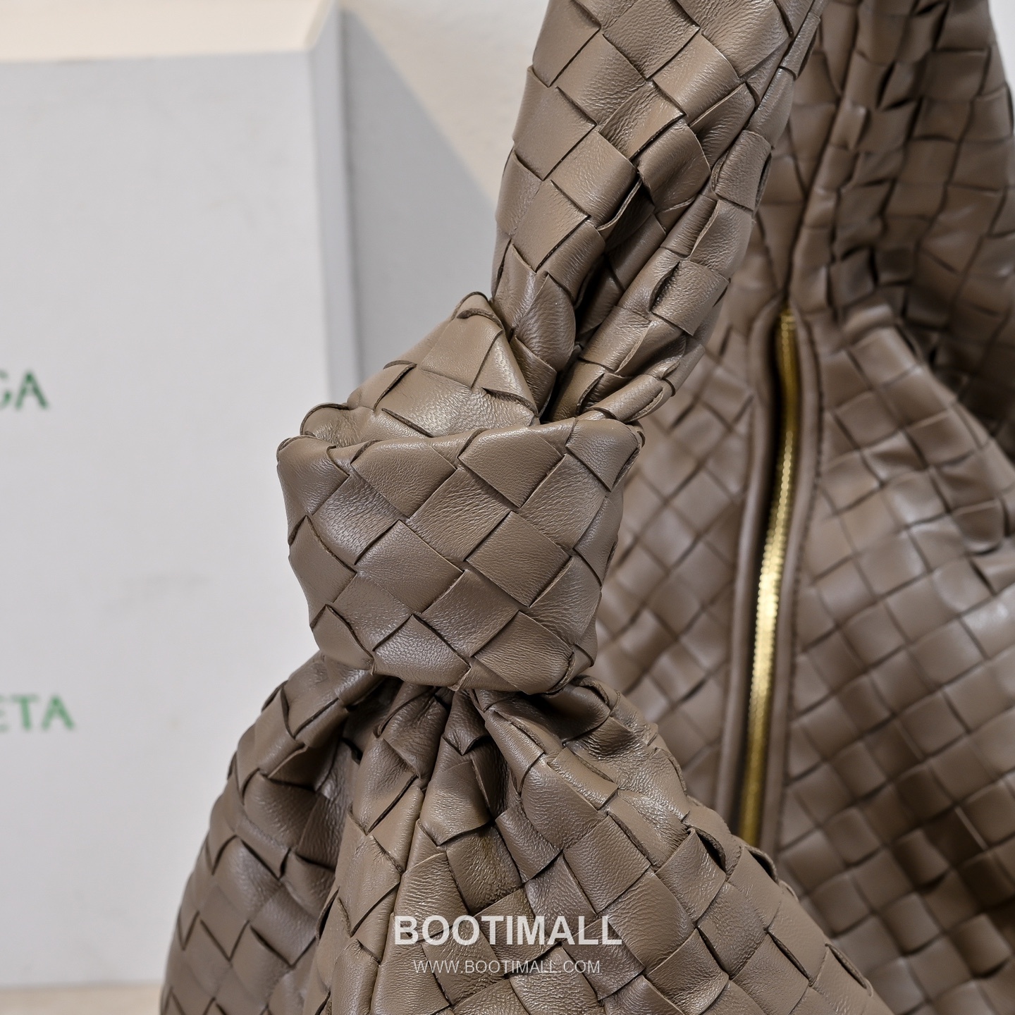 Bottega Veneta Jodie Intrecciato Nappa Leather Large Hobo Bag 보테가베네타 조디 인트레치아토 나파 라지 호보백 54cm 5