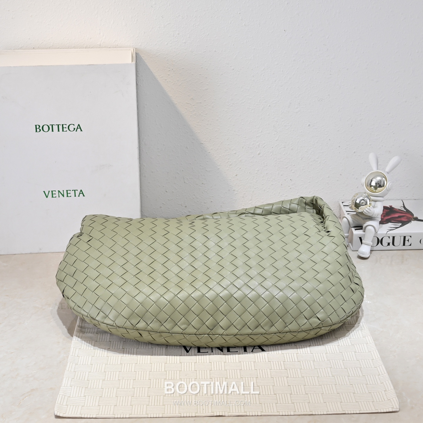 Bottega Veneta Jodie Intrecciato Nappa Leather Large Hobo Bag 보테가베네타 조디 인트레치아토 나파 라지 호보백 54cm 4