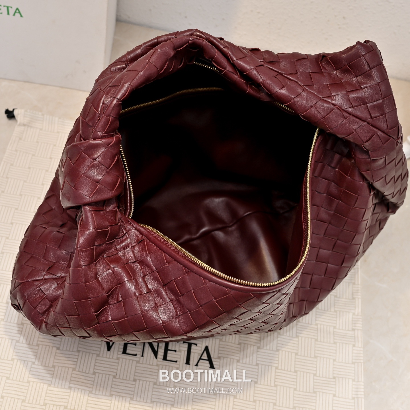 Bottega Veneta Jodie Intrecciato Nappa Leather Large Hobo Bag 보테가베네타 조디 인트레치아토 나파 라지 호보백 54cm 7