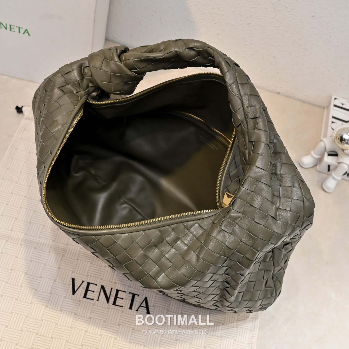 Bottega Veneta Jodie Intrecciato Nappa Leather Large Hobo Bag 보테가베네타 조디 인트레치아토 나파 라지 호보백 54cm 7
