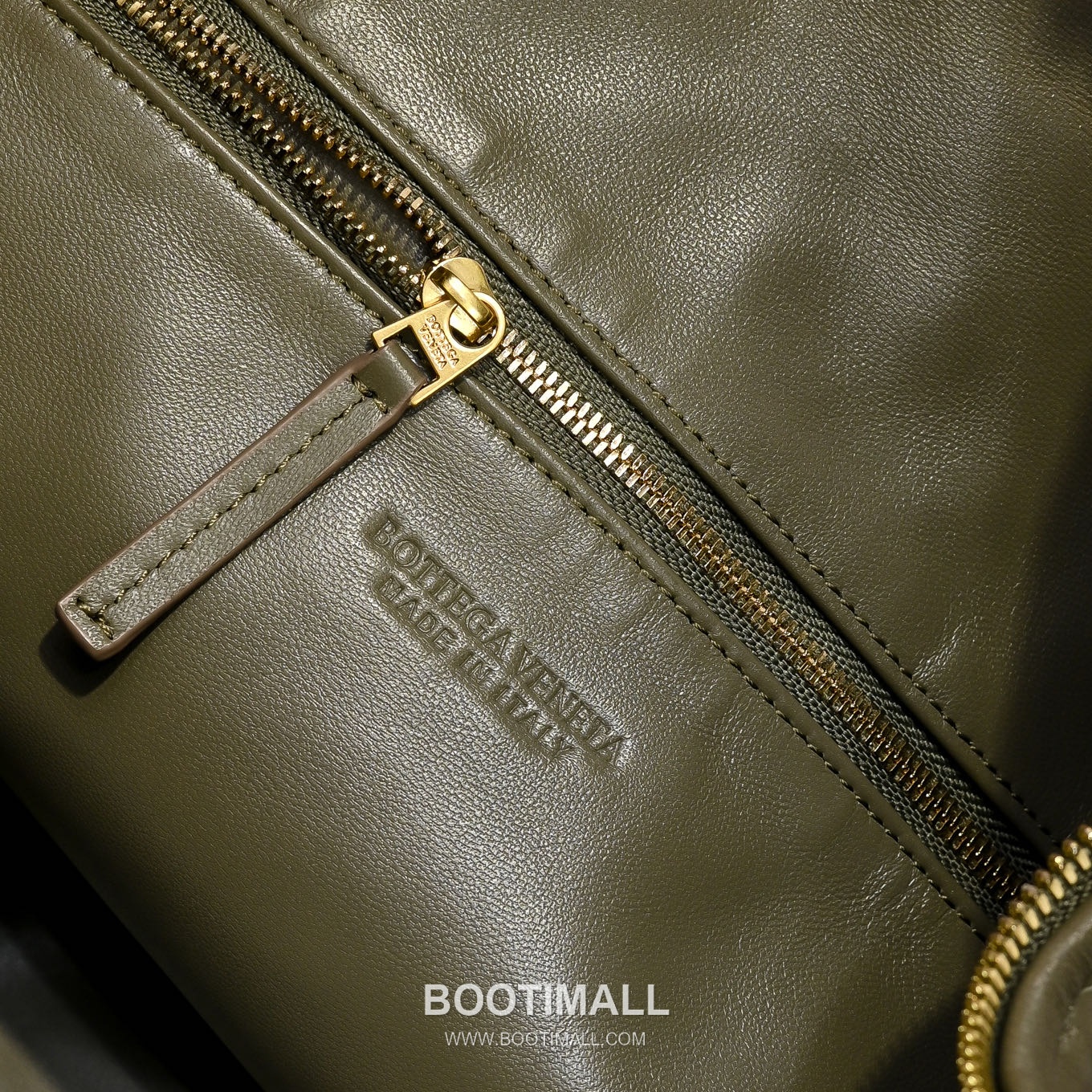 Bottega Veneta Jodie Intrecciato Nappa Leather Large Hobo Bag 보테가베네타 조디 인트레치아토 나파 라지 호보백 54cm 8