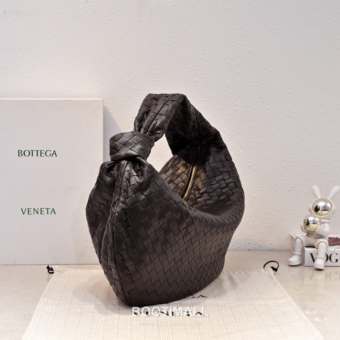 Bottega Veneta Jodie Intrecciato Nappa Leather Large Hobo Bag 보테가베네타 조디 인트레치아토 나파 라지 호보백 54cm 2