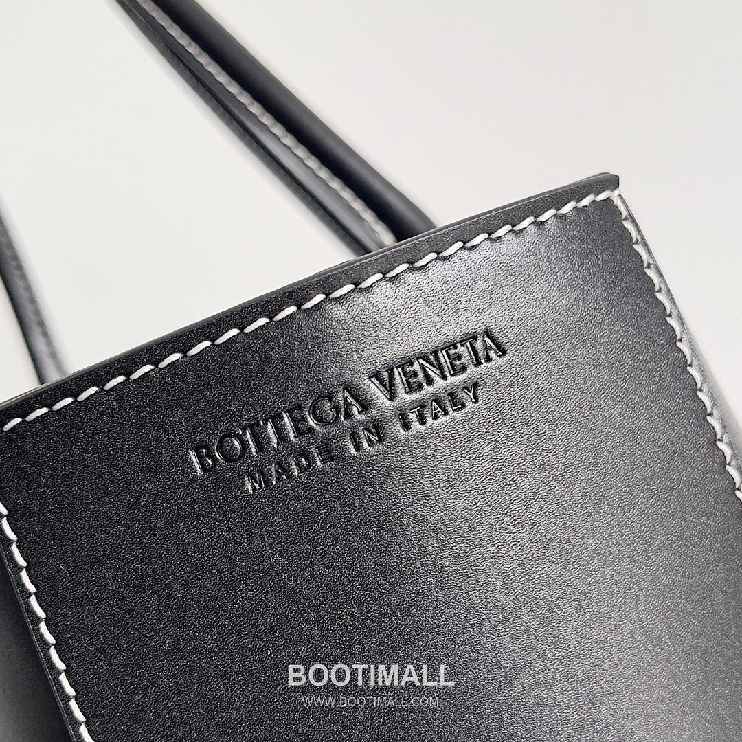 Bottega Veneta Arco Intrecciato Calfskin Leather Tote Bag 보테가베네타 아르코 인트레치아토 카프스킨 토트백 47cm 7