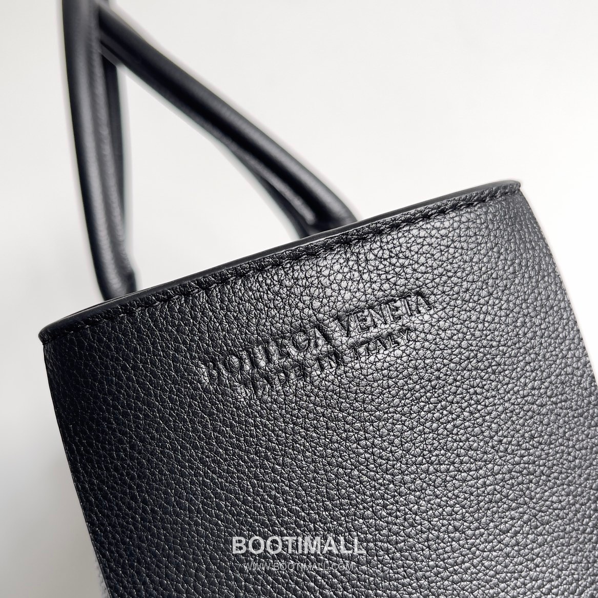 Bottega Veneta Arco Intrecciato Calfskin Leather Tote Bag 보테가베네타 아르코 인트레치아토 카프스킨 토트백 47cm 7