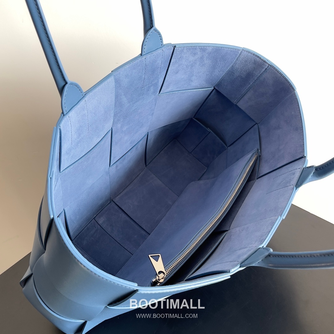 Bottega Veneta Arco Intrecciato Calfskin Leather Tote Bag 보테가베네타 아르코 인트레치아토 카프스킨 토트백 38cm 7