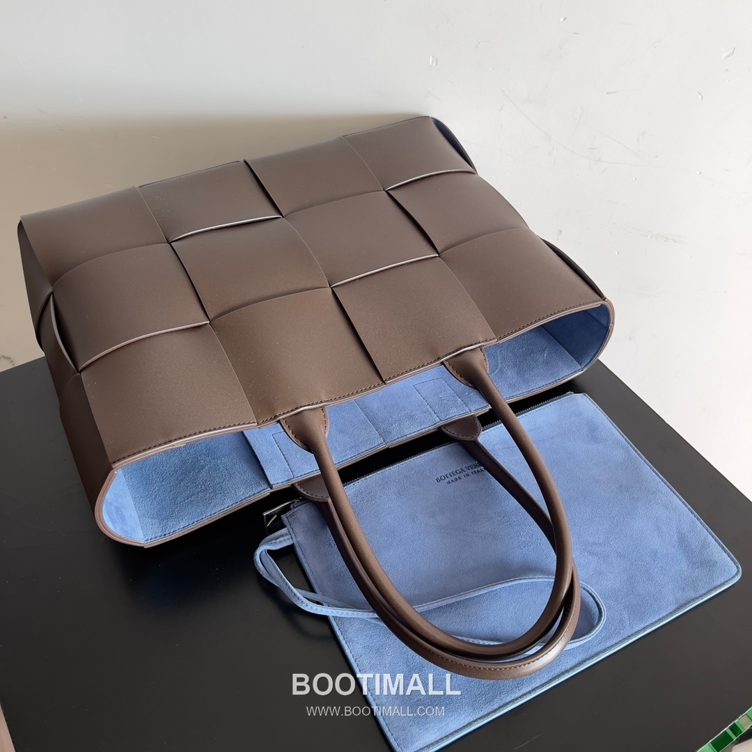 Bottega Veneta Arco Intrecciato Calfskin Leather Tote Bag 보테가베네타 아르코 인트레치아토 카프스킨 토트백 38cm 5