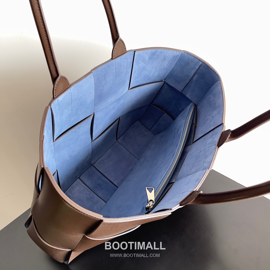 Bottega Veneta Arco Intrecciato Calfskin Leather Tote Bag 보테가베네타 아르코 인트레치아토 카프스킨 토트백 38cm 7