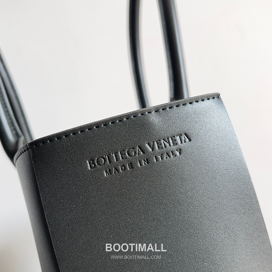 Bottega Veneta Arco Intrecciato Calfskin Leather Tote Bag 보테가베네타 아르코 인트레치아토 카프스킨 토트백 38cm 6