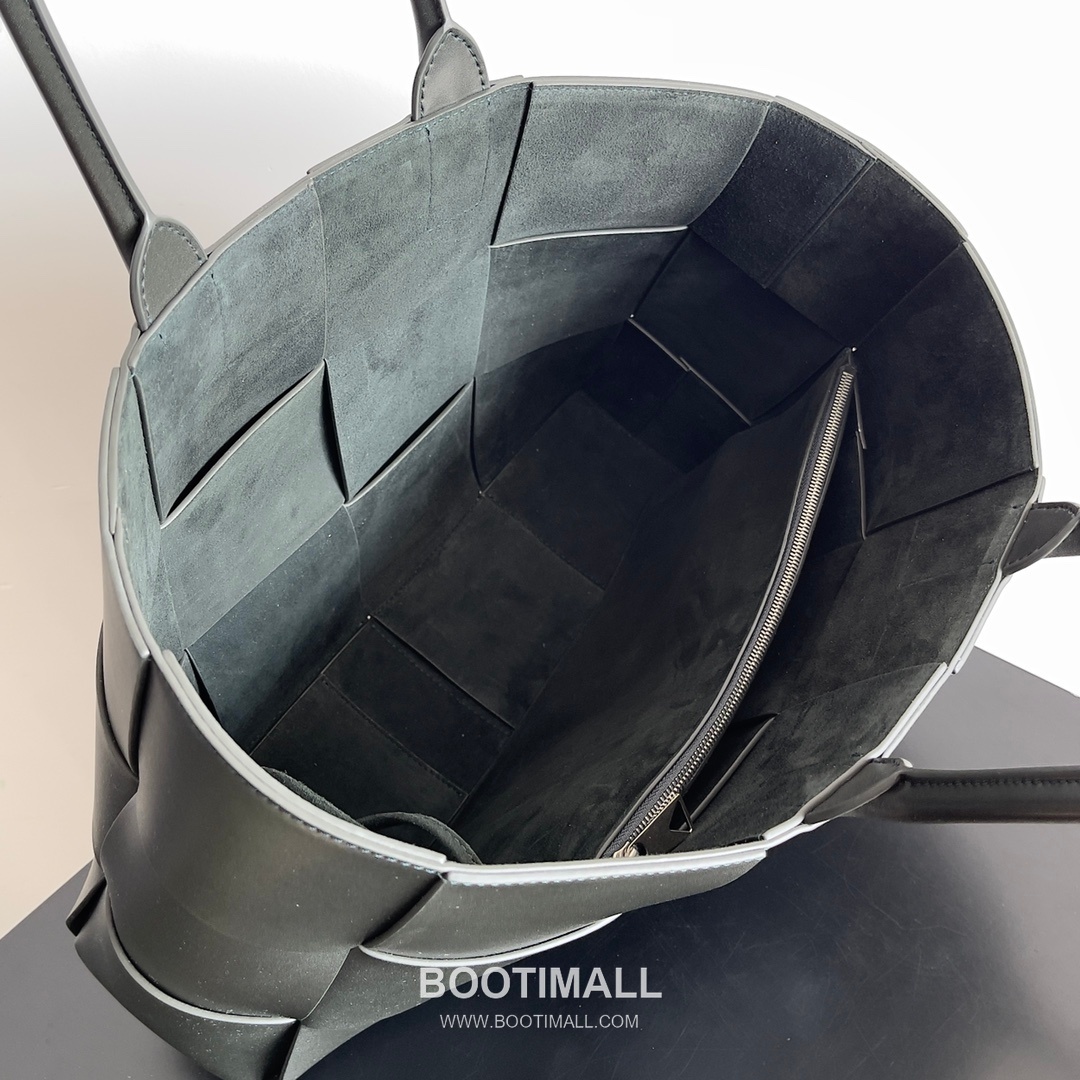 Bottega Veneta Arco Intrecciato Calfskin Leather Tote Bag 보테가베네타 아르코 인트레치아토 카프스킨 토트백 38cm 7