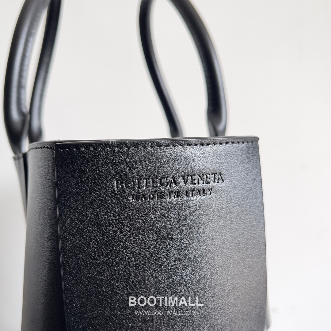 Bottega Veneta Arco Intrecciato Calfskin Leather Tote Bag 보테가베네타 아르코 인트레치아토 카프스킨 토트백 38cm 5