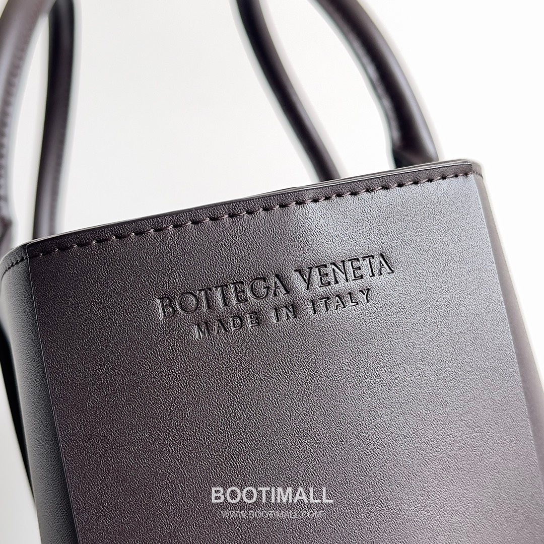 Bottega Veneta Arco Intrecciato Calfskin Leather Tote Bag 보테가베네타 아르코 인트레치아토 카프스킨 토트백 38cm 5