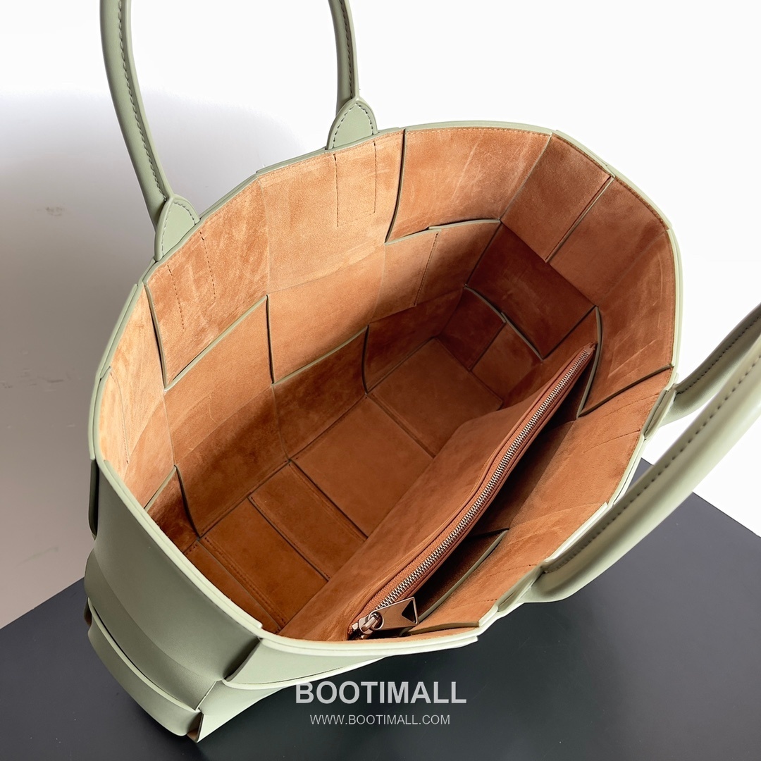 Bottega Veneta Arco Intrecciato Calfskin Leather Tote Bag 보테가베네타 아르코 인트레치아토 카프스킨 토트백 38cm 7