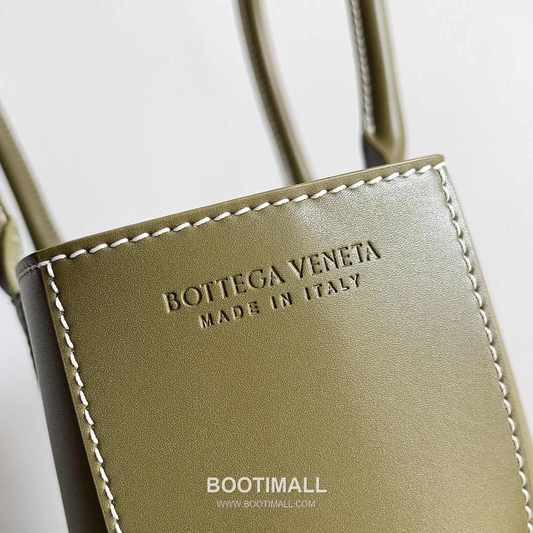 Bottega Veneta Arco Intrecciato Calfskin Leather Tote Bag 보테가베네타 아르코 인트레치아토 카프스킨 토트백 38cm 6