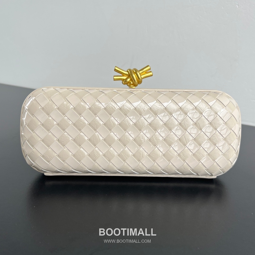 Bottega Veneta Knot Intrecciato Calfskin Evening Clutch Bag 보테가베네타 노트 인트레치아토 카프스킨 이브닝 클러치백 25cm 1