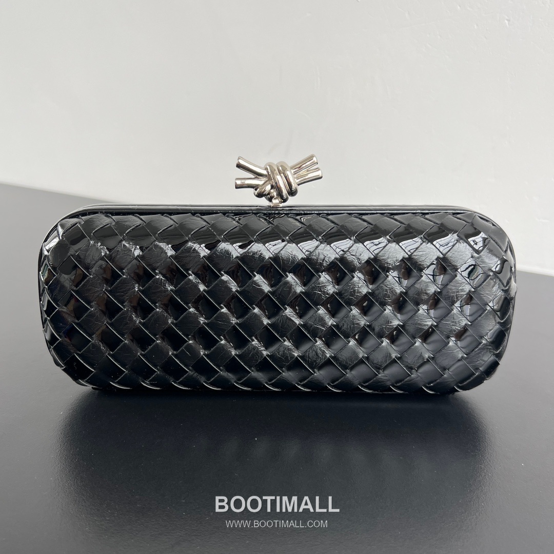 Bottega Veneta Knot Intrecciato Calfskin Evening Clutch Bag 보테가베네타 노트 인트레치아토 카프스킨 이브닝 클러치백 25cm 1