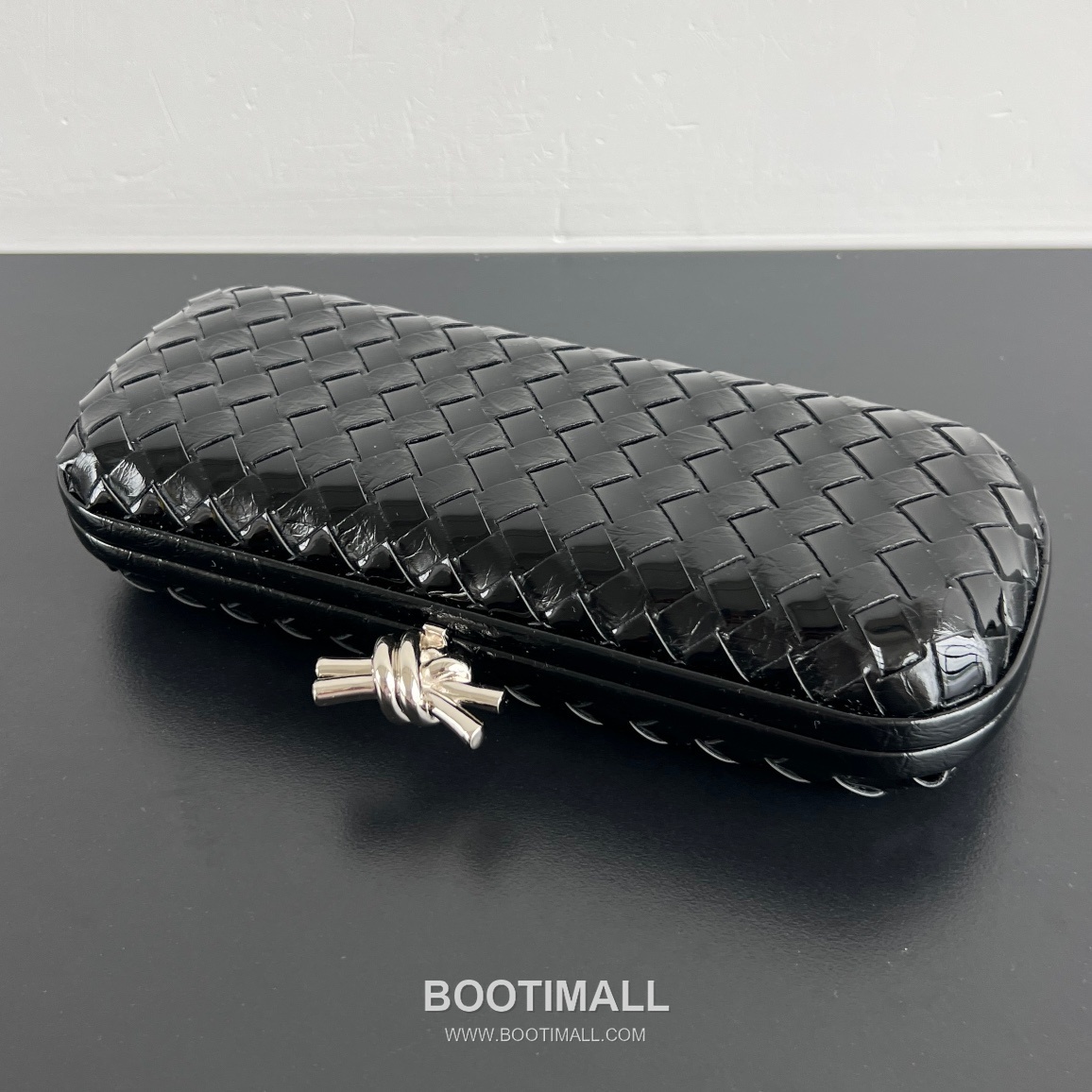 Bottega Veneta Knot Intrecciato Calfskin Evening Clutch Bag 보테가베네타 노트 인트레치아토 카프스킨 이브닝 클러치백 25cm 4