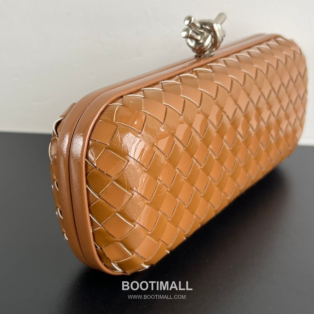 Bottega Veneta Knot Intrecciato Calfskin Evening Clutch Bag 보테가베네타 노트 인트레치아토 카프스킨 이브닝 클러치백 25cm 2