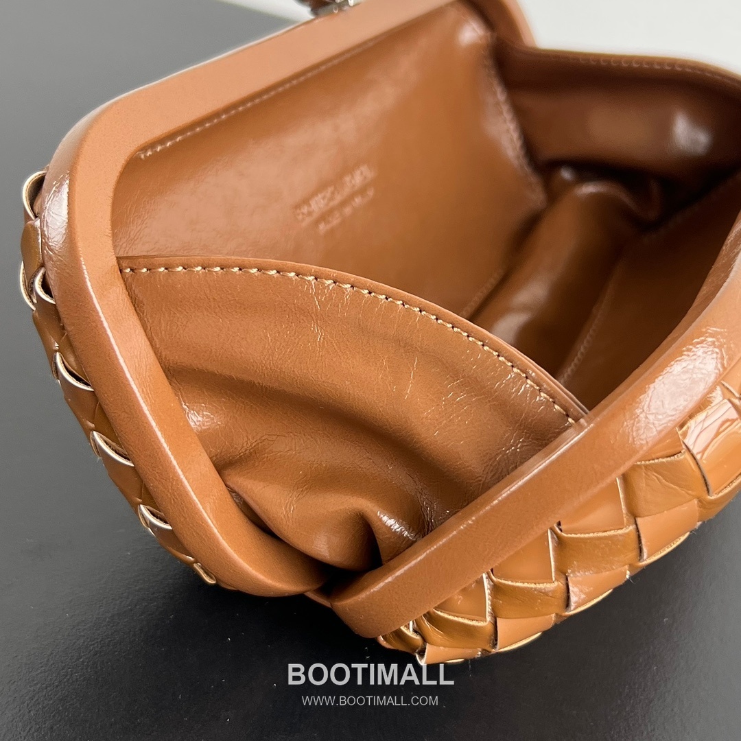 Bottega Veneta Knot Intrecciato Calfskin Evening Clutch Bag 보테가베네타 노트 인트레치아토 카프스킨 이브닝 클러치백 25cm 8