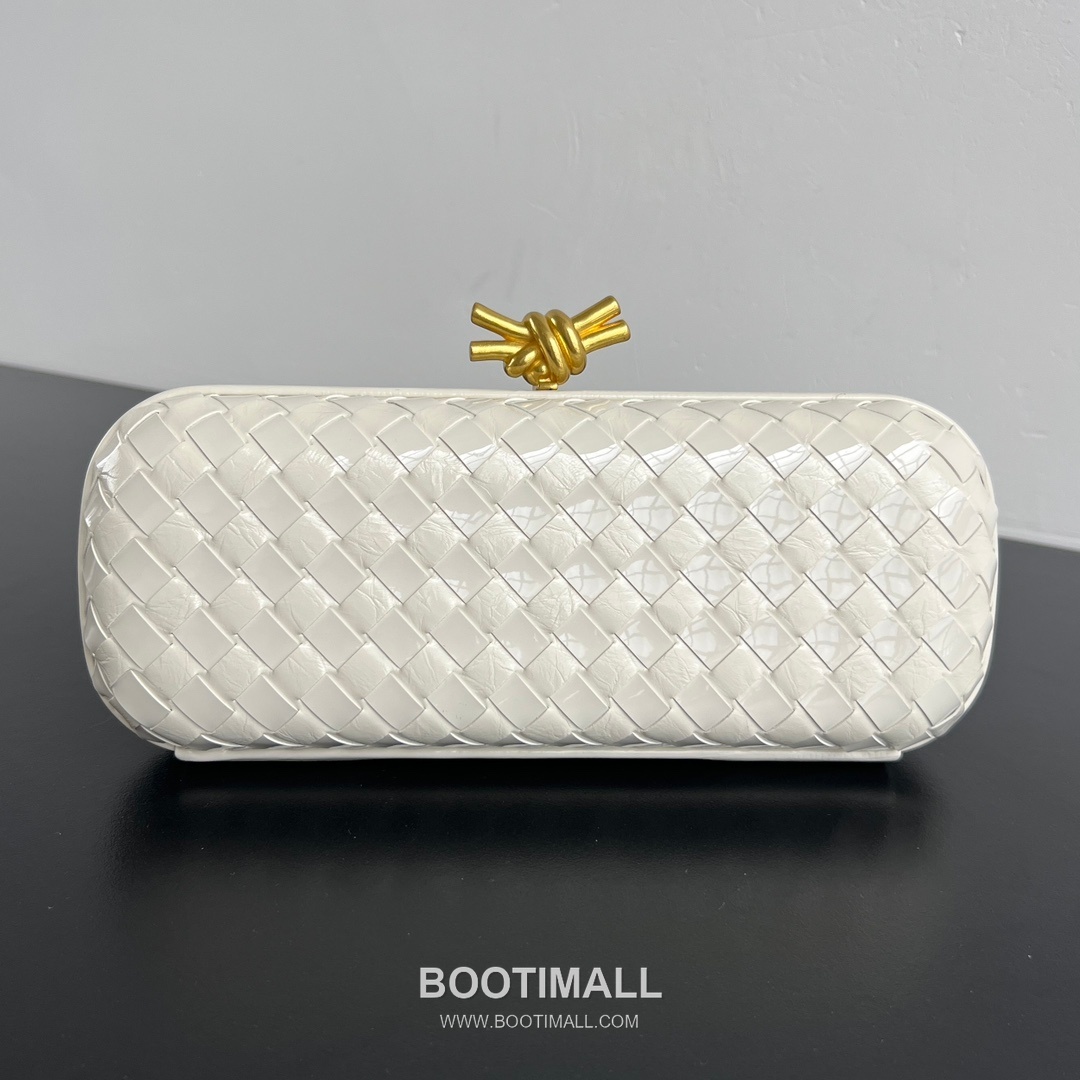 Bottega Veneta Knot Intrecciato Calfskin Evening Clutch Bag 보테가베네타 노트 인트레치아토 카프스킨 이브닝 클러치백 25cm 1