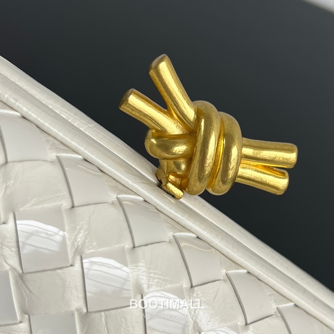 Bottega Veneta Knot Intrecciato Calfskin Evening Clutch Bag 보테가베네타 노트 인트레치아토 카프스킨 이브닝 클러치백 25cm 5