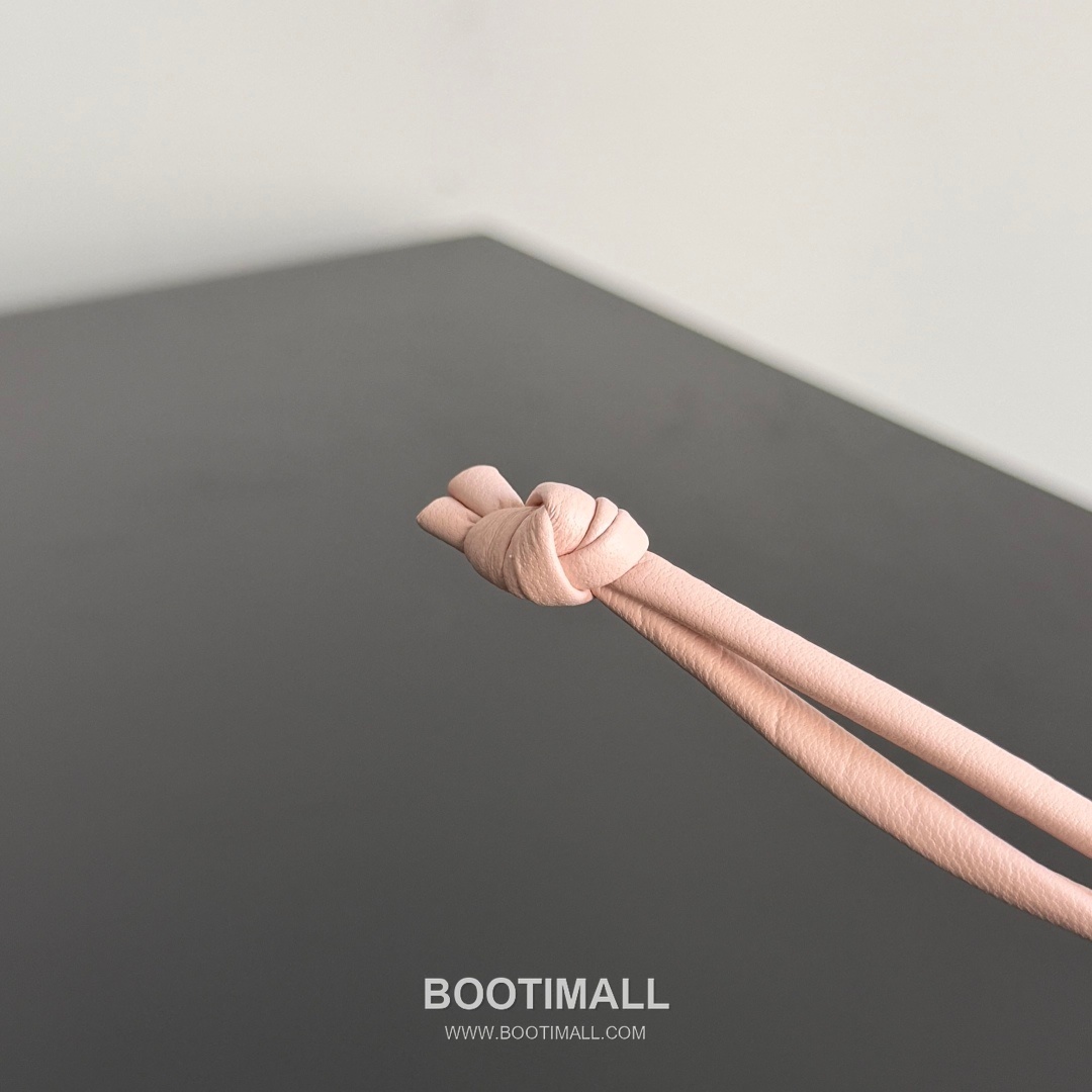 Bottega Veneta Intrecciato Leather Cat Charm 보테가 베네타 인트레치아토 레더 캣 참 6